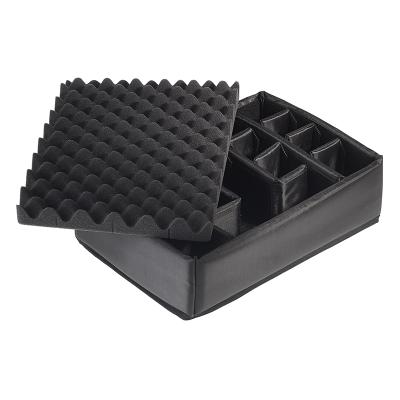 OUTDOOR kuffert i sort med polstret skillevæg 430x300x170 mm Volume: 22,1 L Model: 5000/Y/RPD